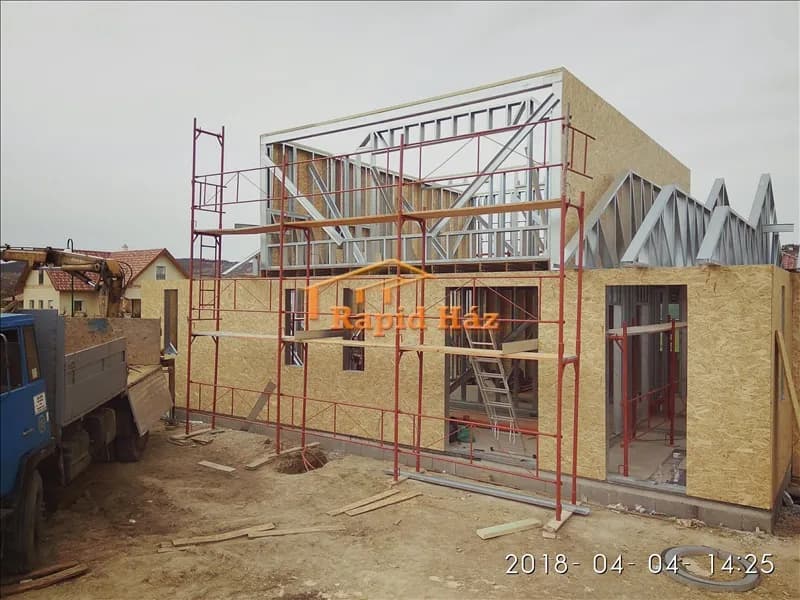 Alsóörsi lakóépület - 10. kép