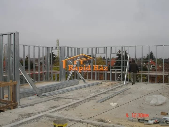 Budapesti épület – Üllői út - 7. kép