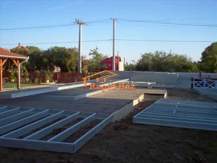 Tiszavasvári lakóépület - 2. kép