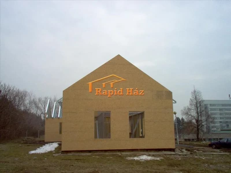 Váci lakóépület - 11. kép