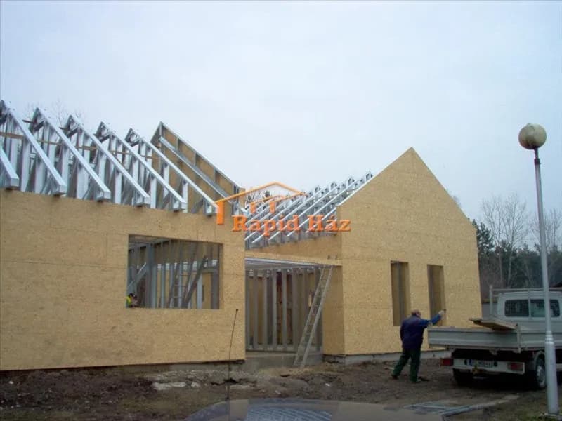 Váci lakóépület - 4. kép