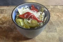 Vegyes vágott savanyúság